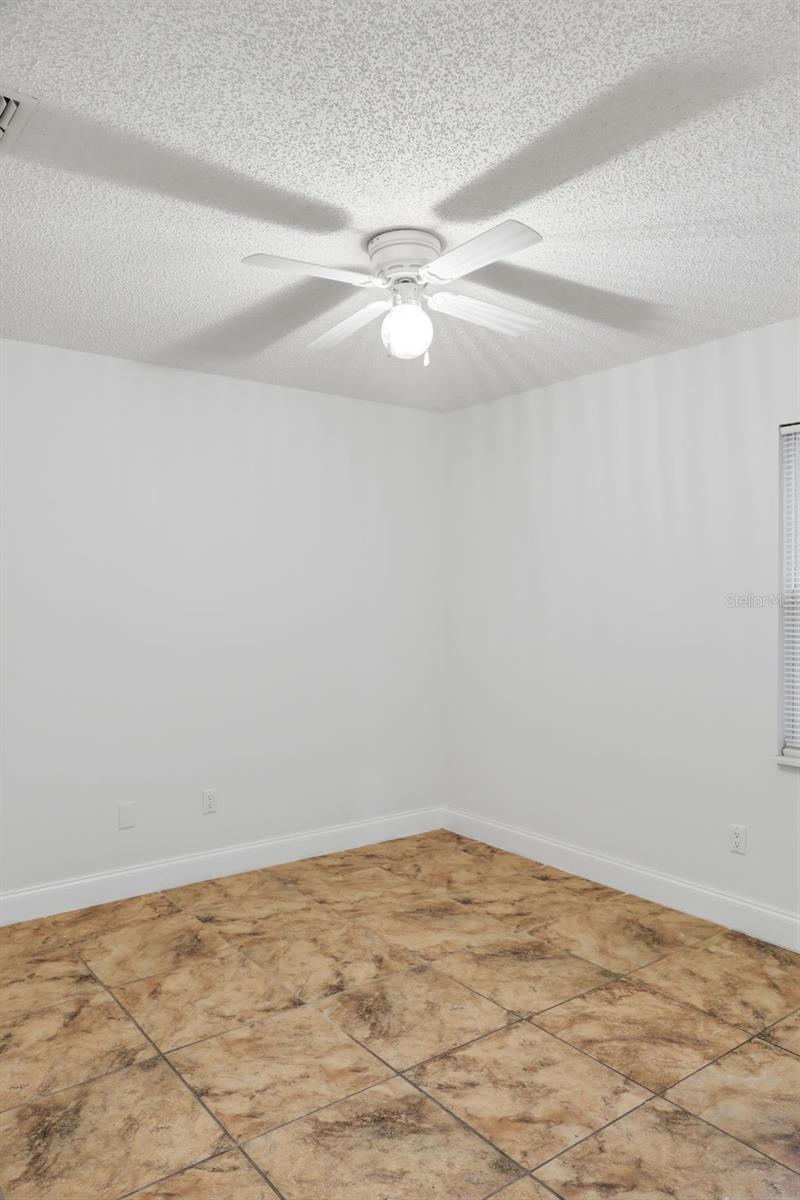 DELTONA LAKES - Residential