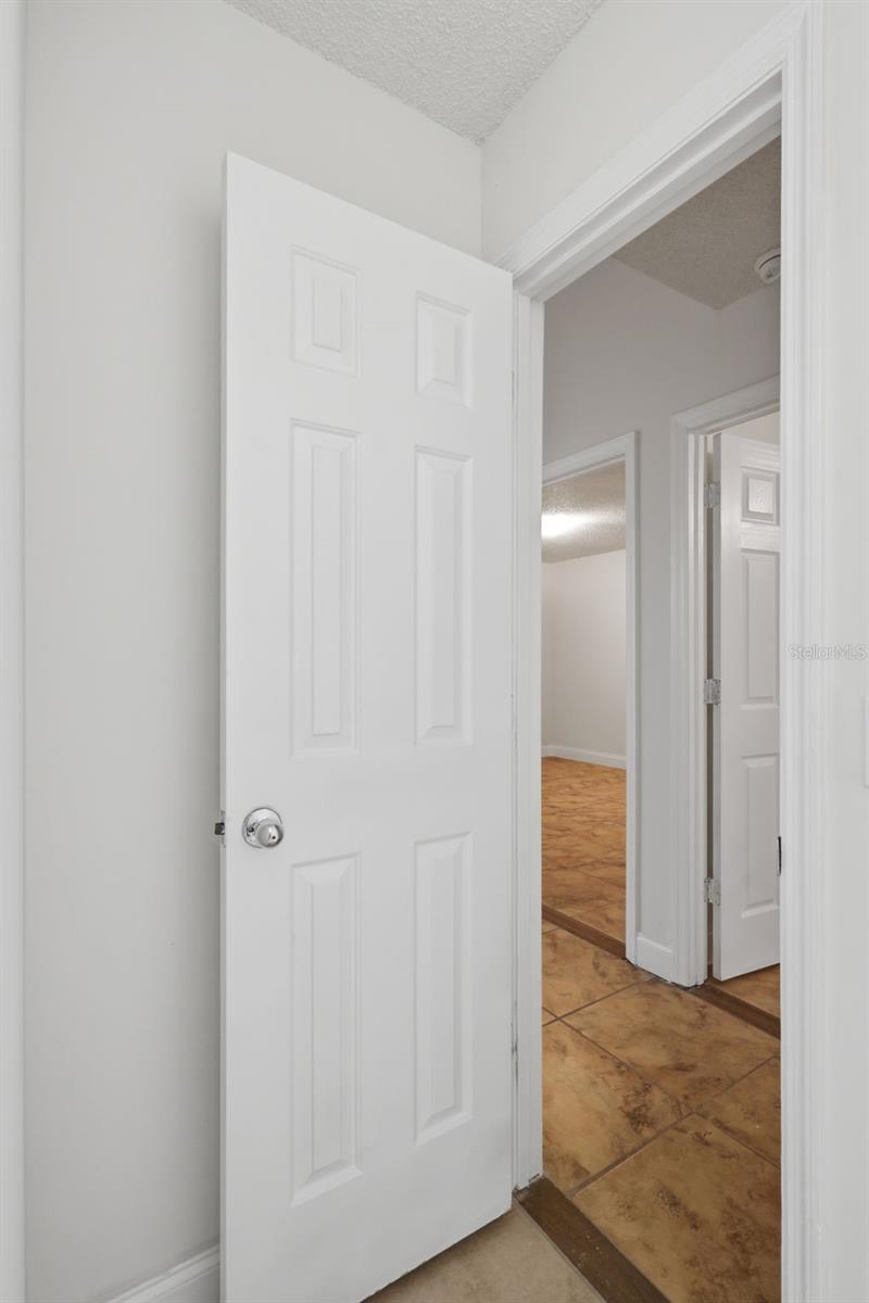 DELTONA LAKES - Residential