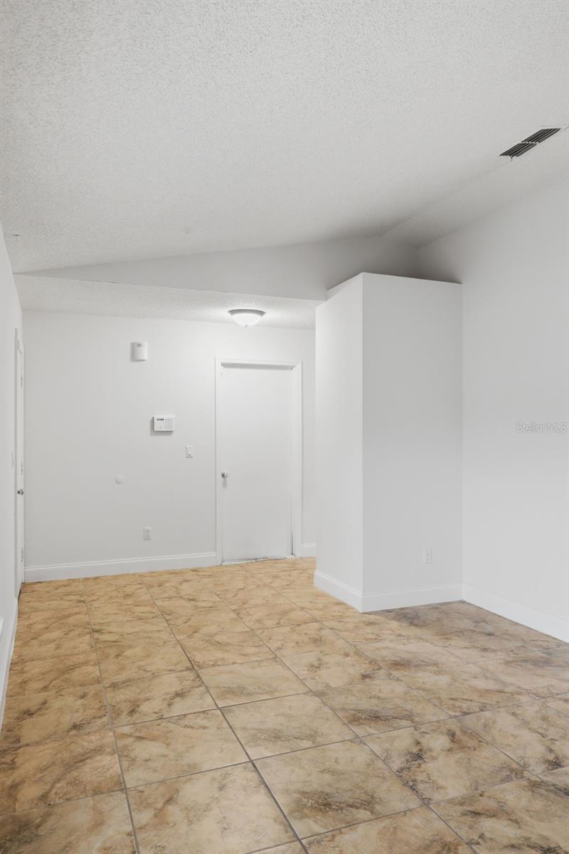 DELTONA LAKES - Residential