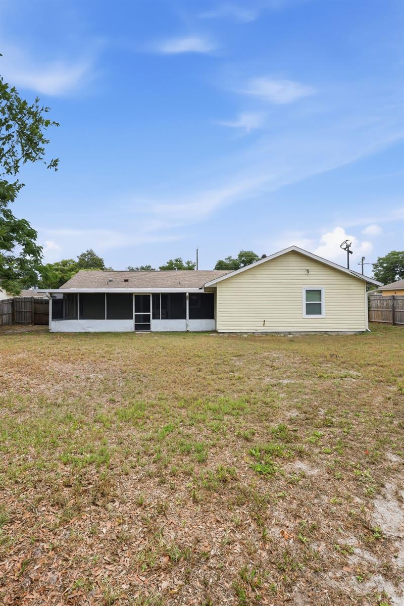 DELTONA LAKES - Residential