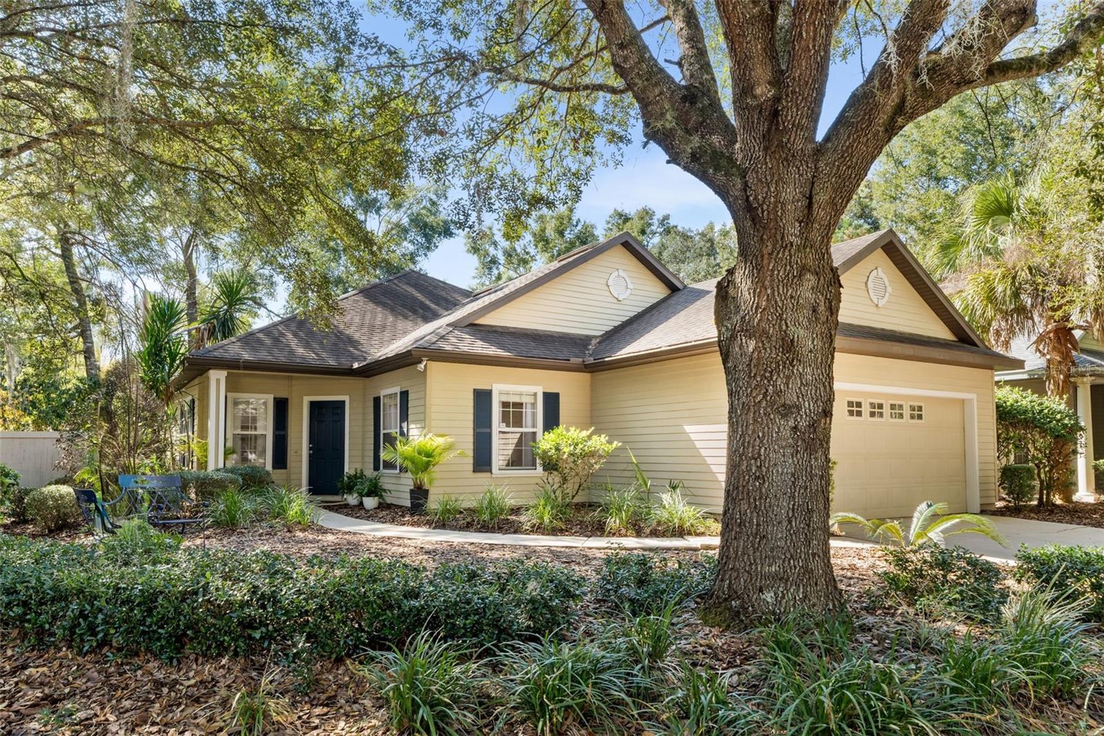 ELOISE GARDENS - Residential