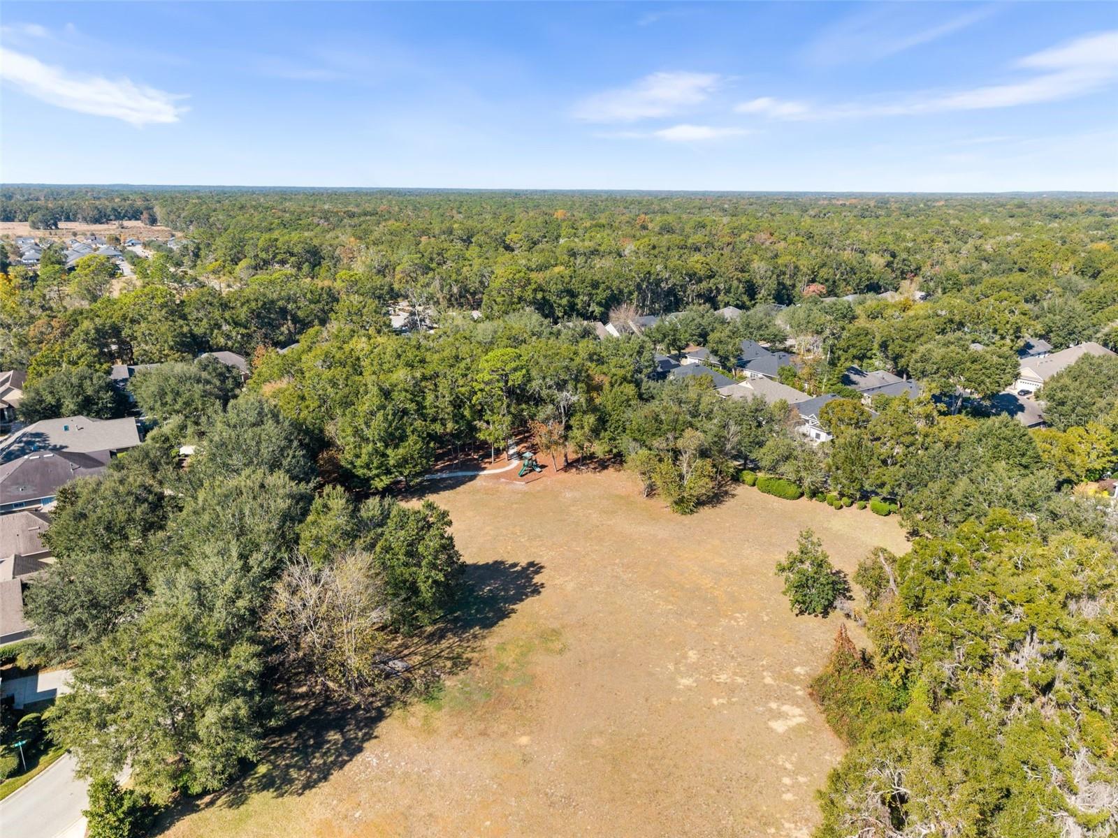 ELOISE GARDENS - Residential