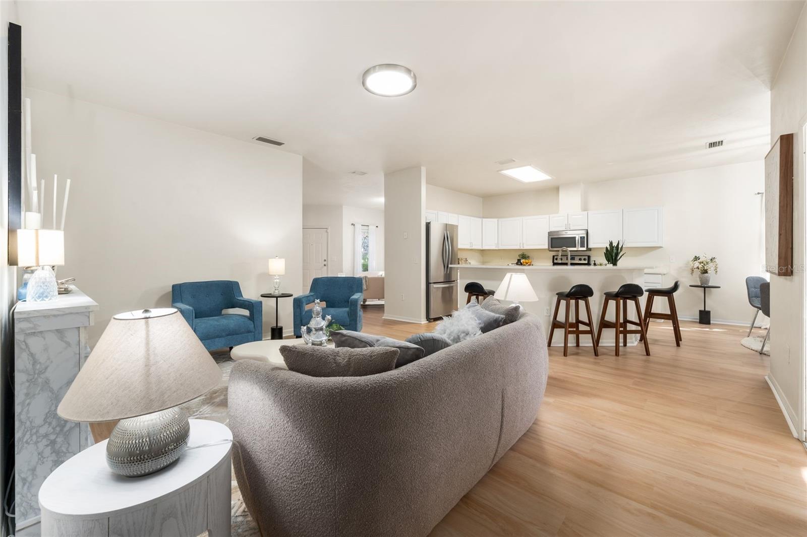 ELOISE GARDENS - Residential