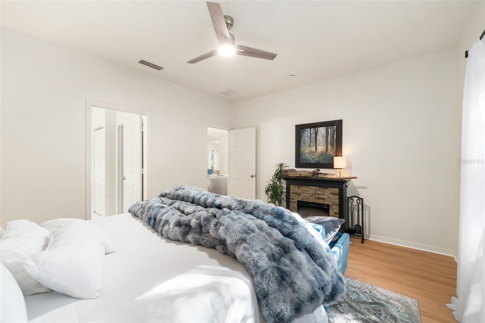 ELOISE GARDENS - Residential