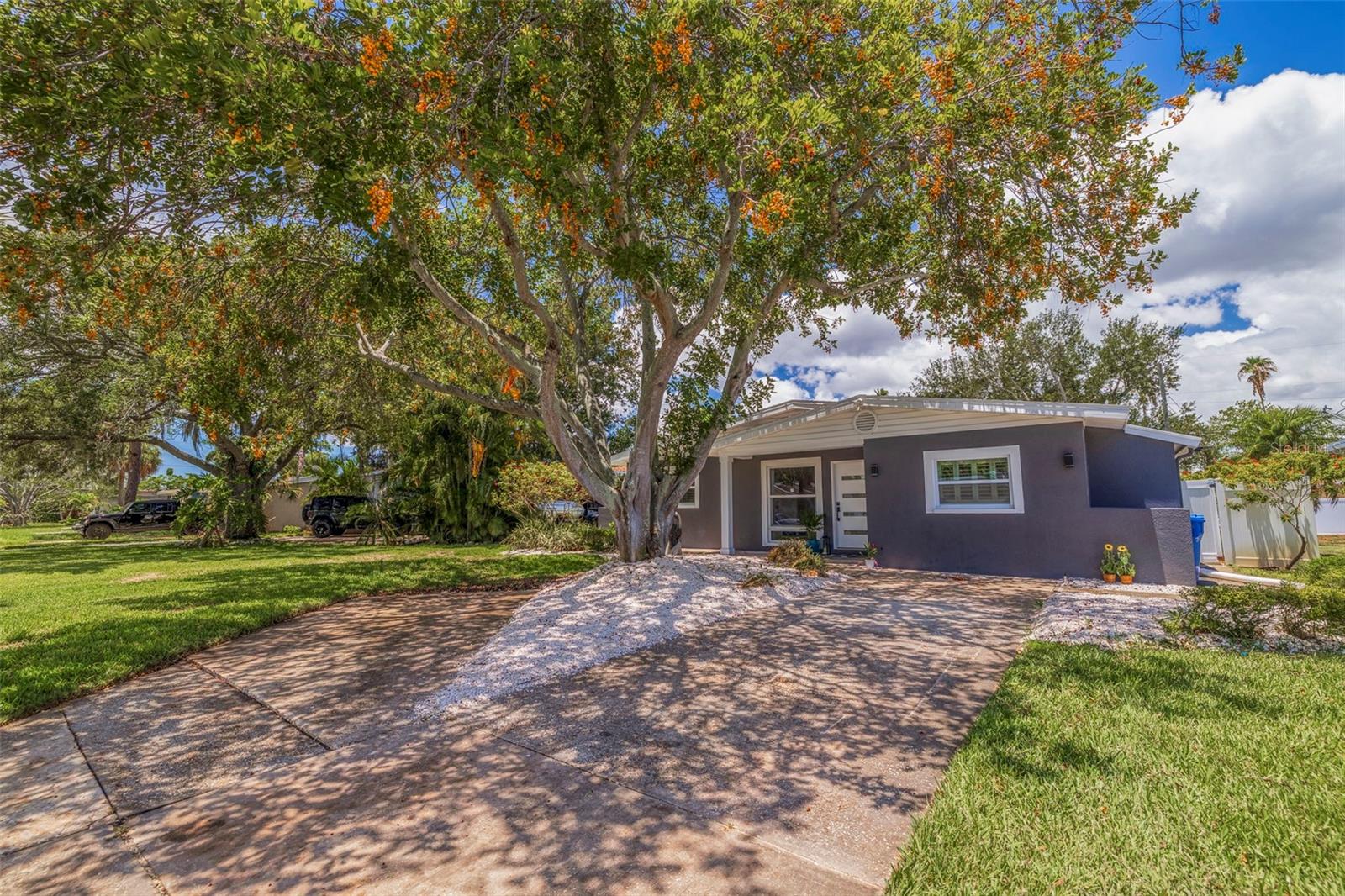 SHORE ACRES OVERLOOK SEC - Residential