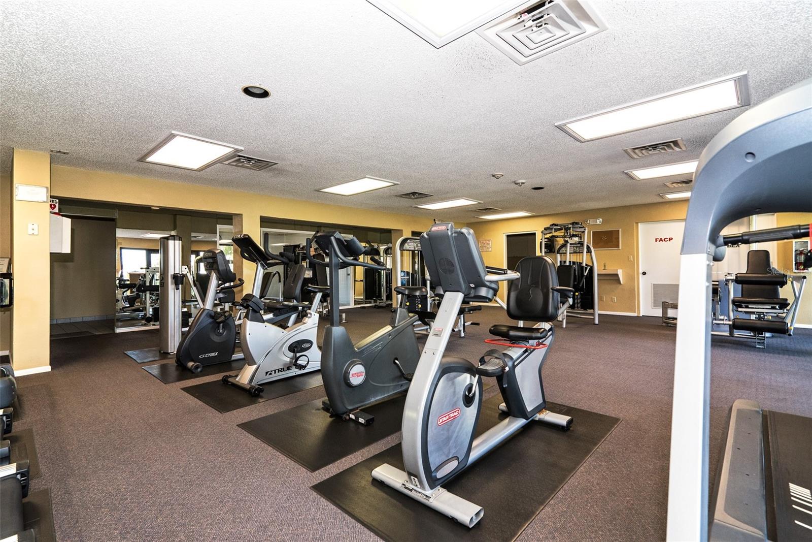 GULF & BAY CLUB PH 4 - Residential