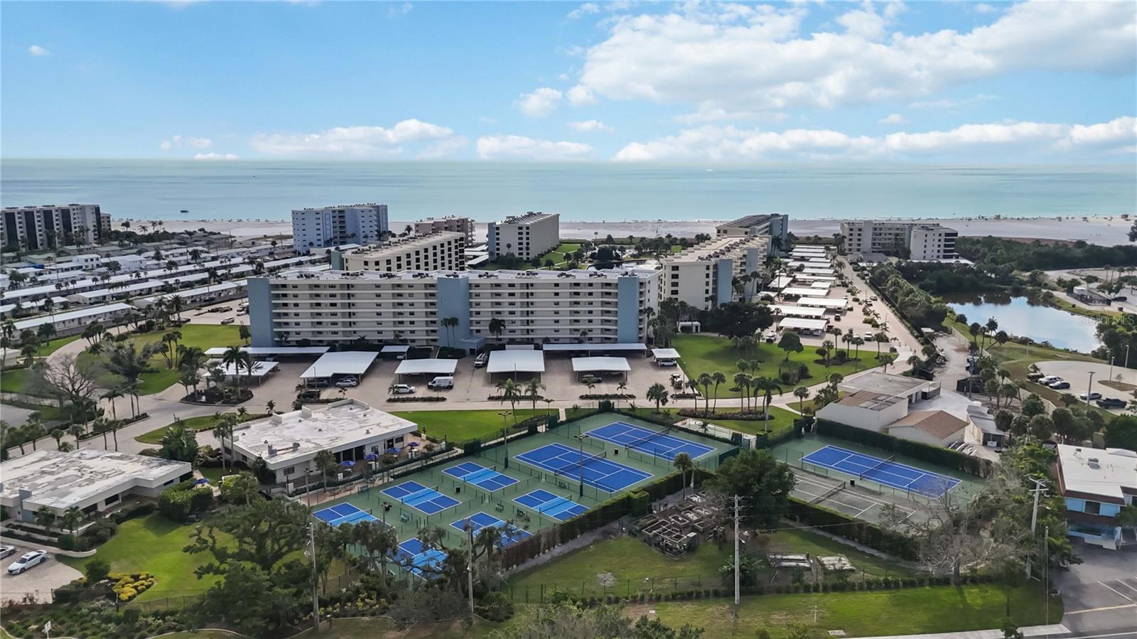 GULF & BAY CLUB PH 4 - Residential