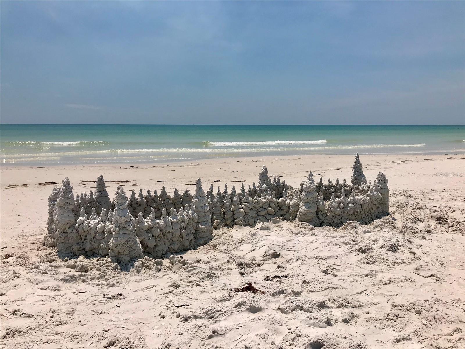 GULF & BAY CLUB PH 4 - Residential