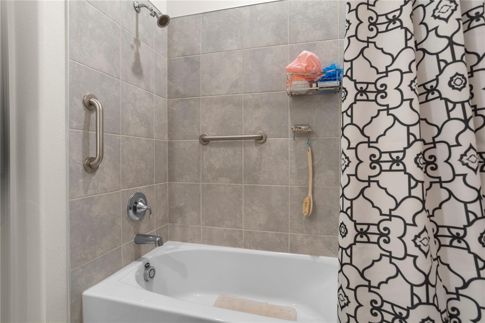 BELLEVUE AT ESTATES - Residential Lease