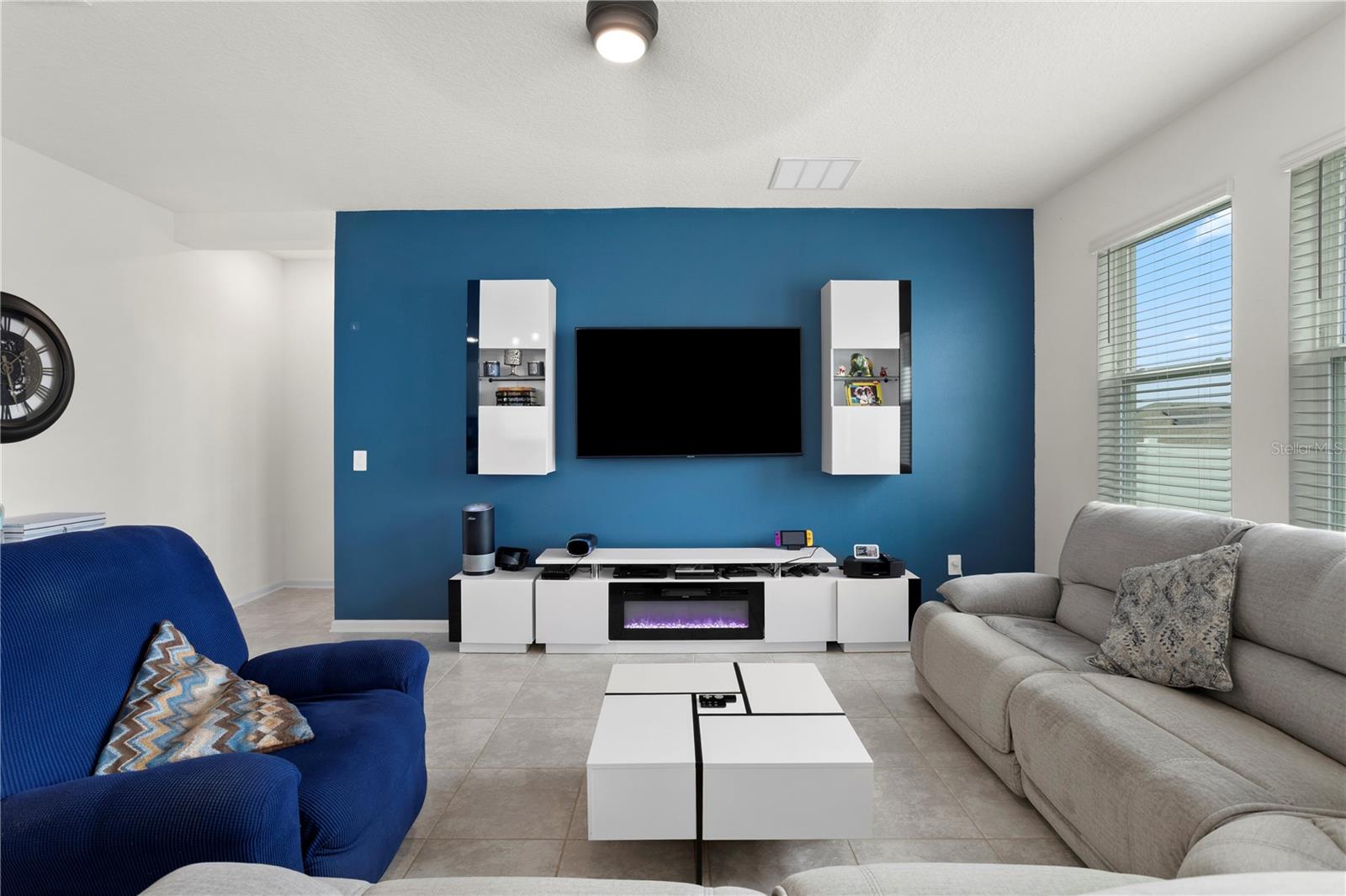 BELLEVUE AT ESTATES - Residential Lease