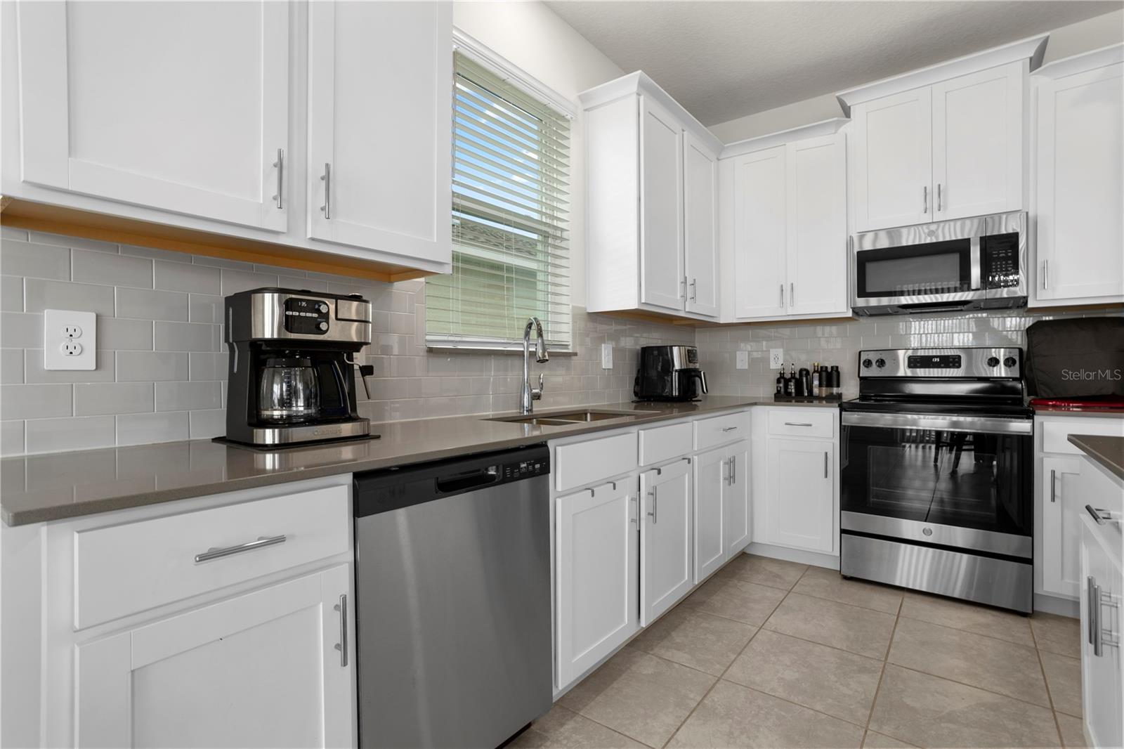 BELLEVUE AT ESTATES - Residential Lease