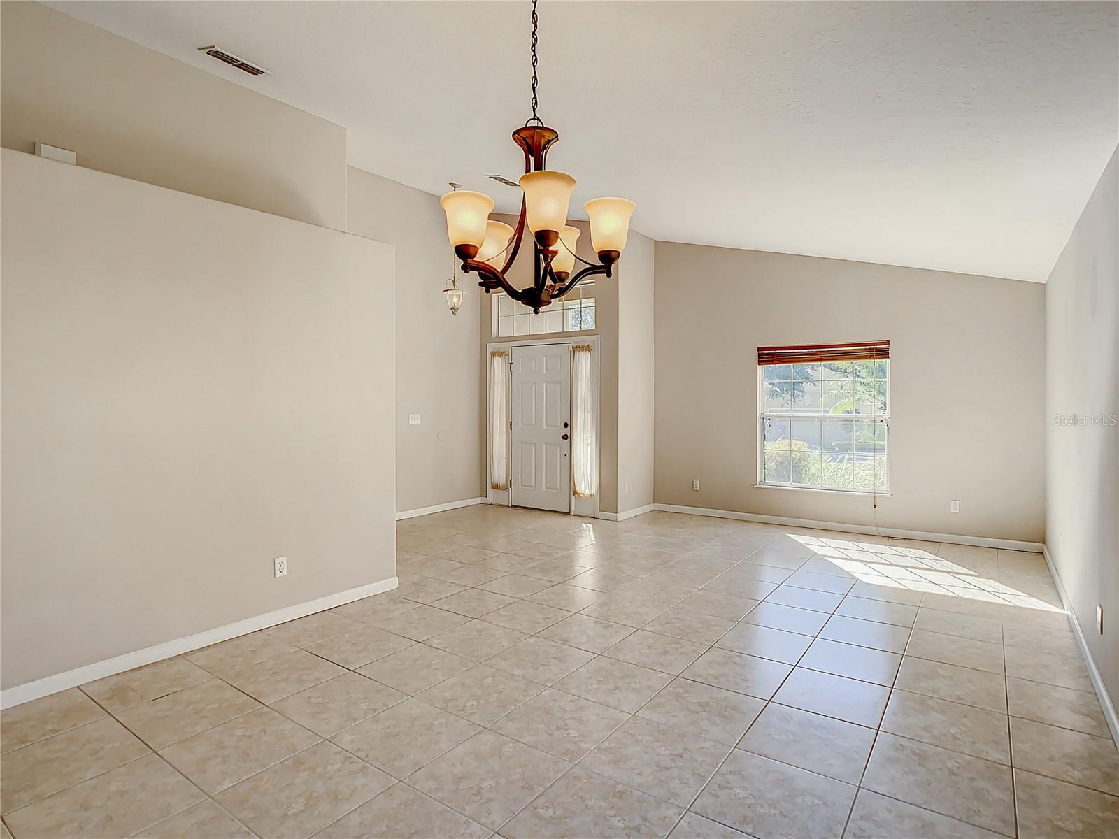 CHELSEA OAKS - Residential