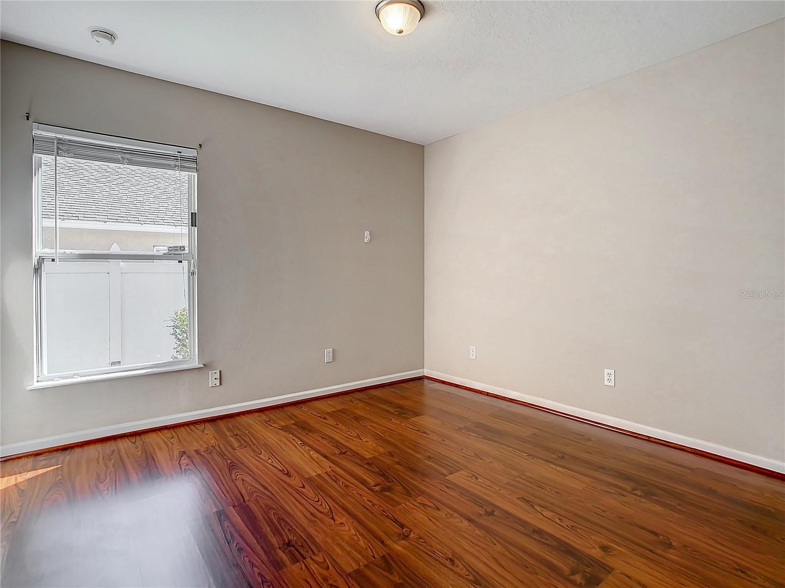 CHELSEA OAKS - Residential