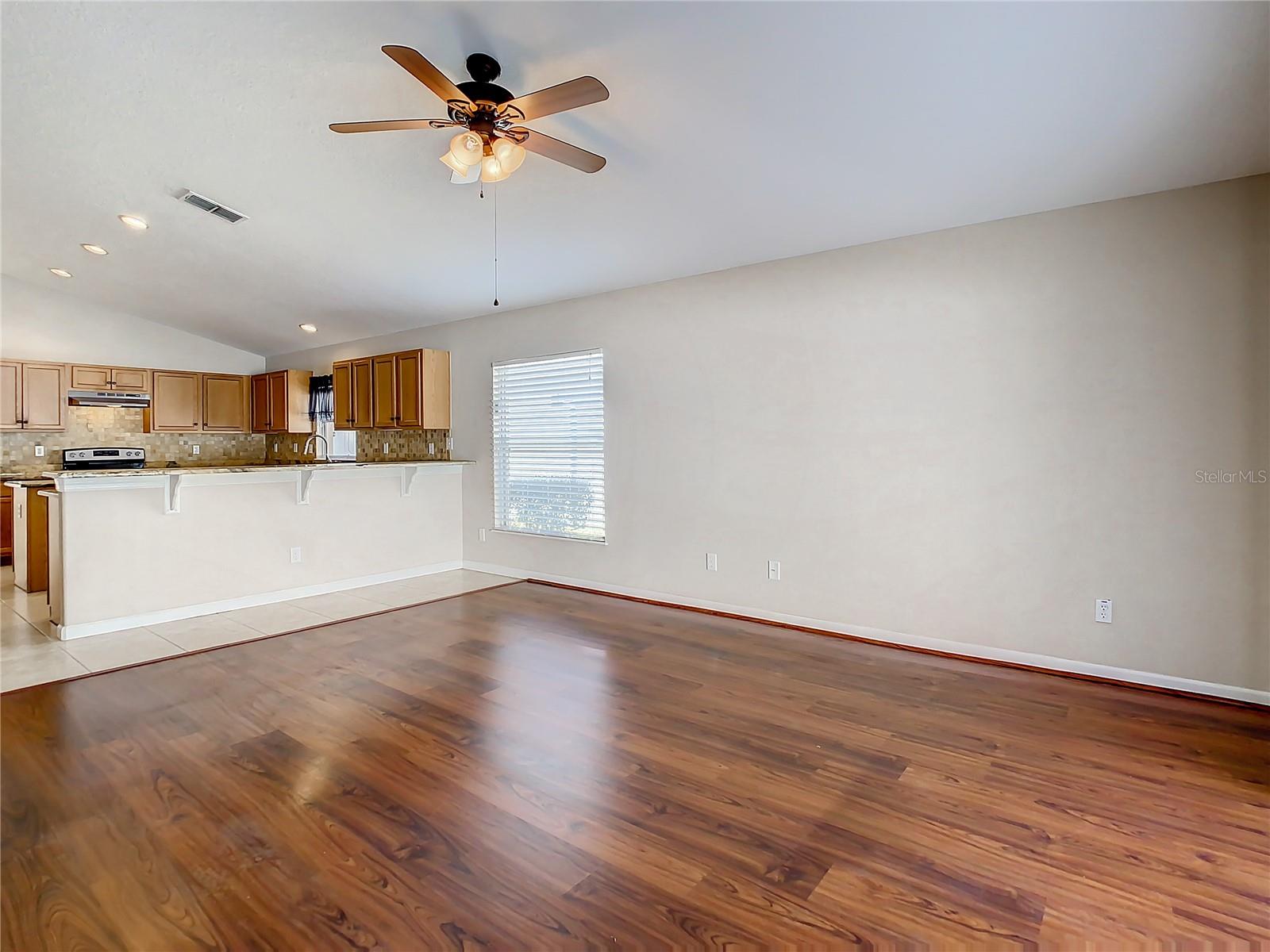 CHELSEA OAKS - Residential