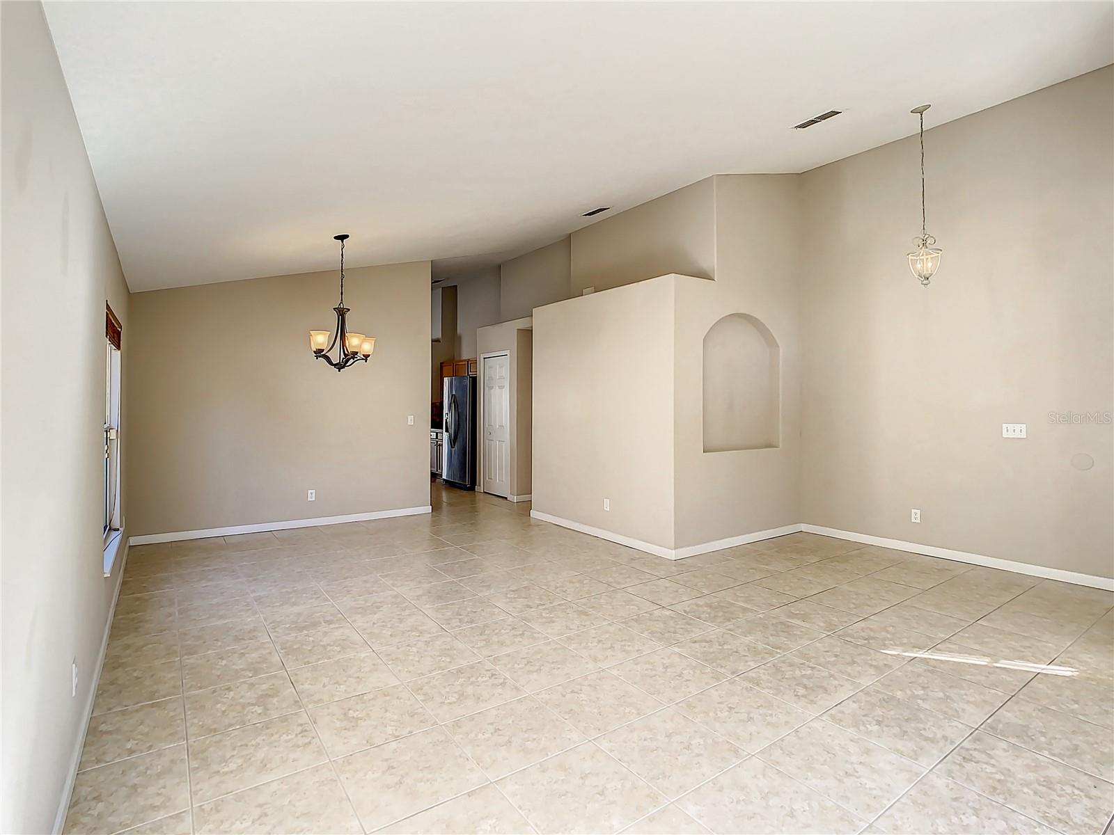 CHELSEA OAKS - Residential