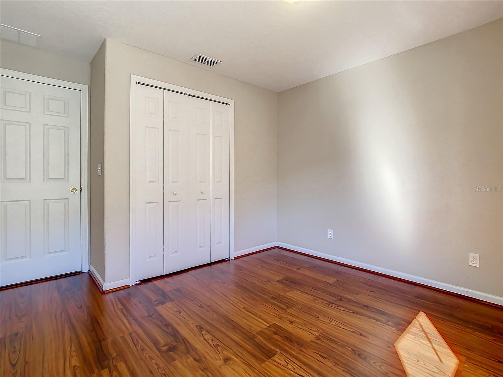 CHELSEA OAKS - Residential