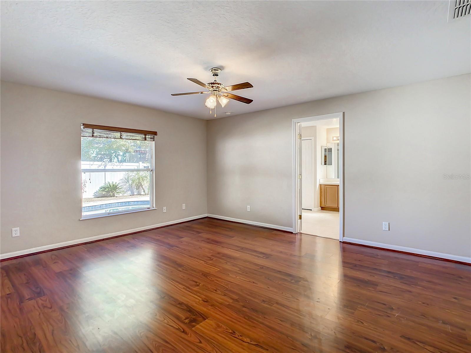 CHELSEA OAKS - Residential