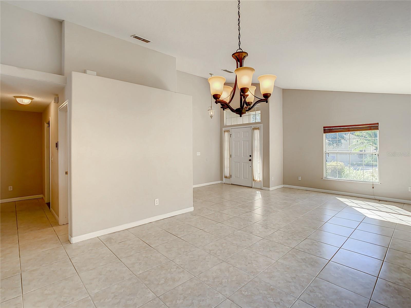 CHELSEA OAKS - Residential