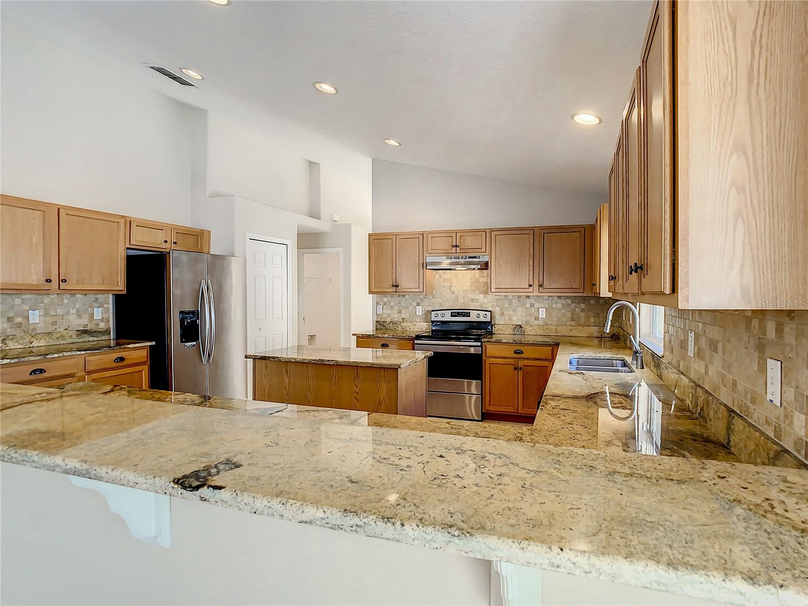 CHELSEA OAKS - Residential