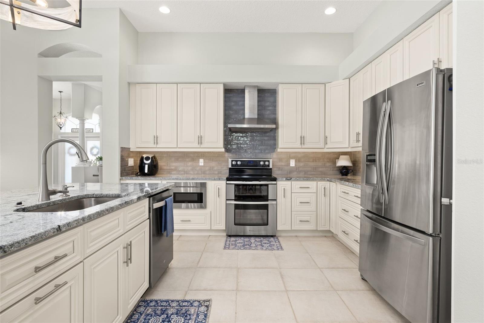 WINDWARD CAY 48 125 - Residential