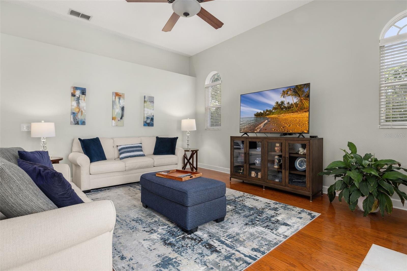 WINDWARD CAY 48 125 - Residential