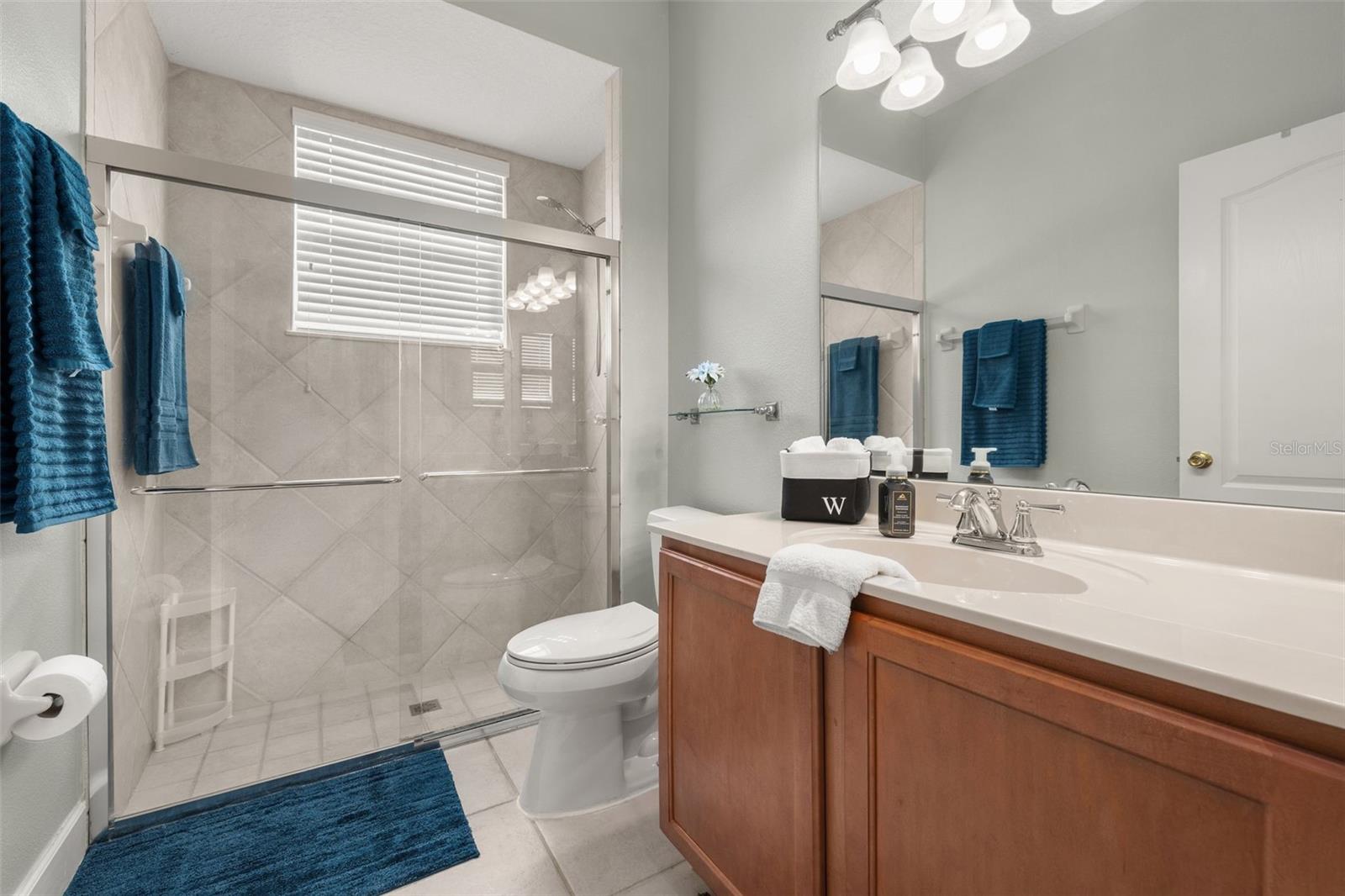 WINDWARD CAY 48 125 - Residential