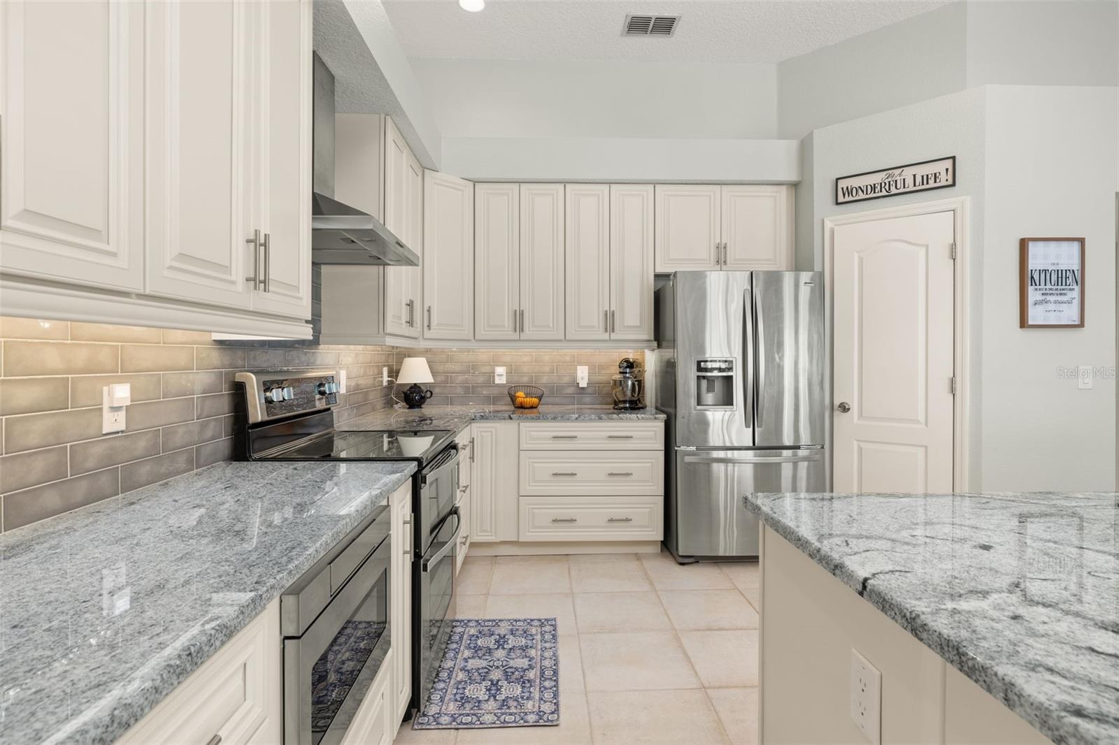 WINDWARD CAY 48 125 - Residential