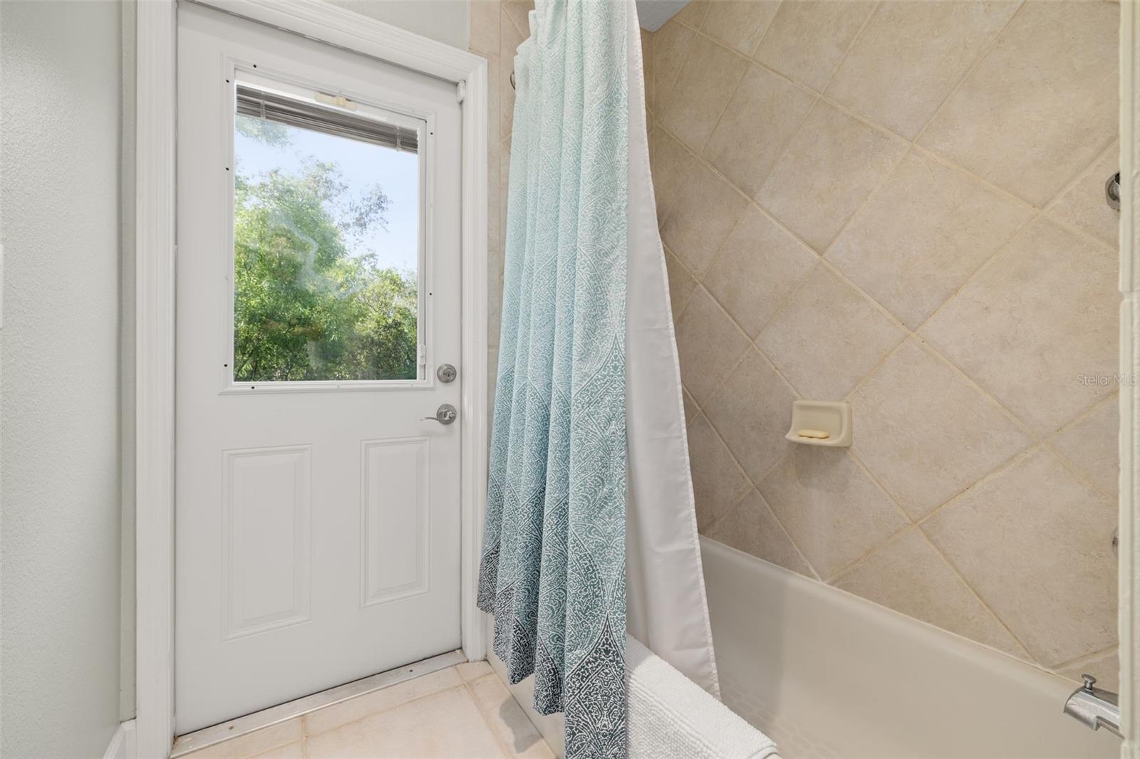 WINDWARD CAY 48 125 - Residential