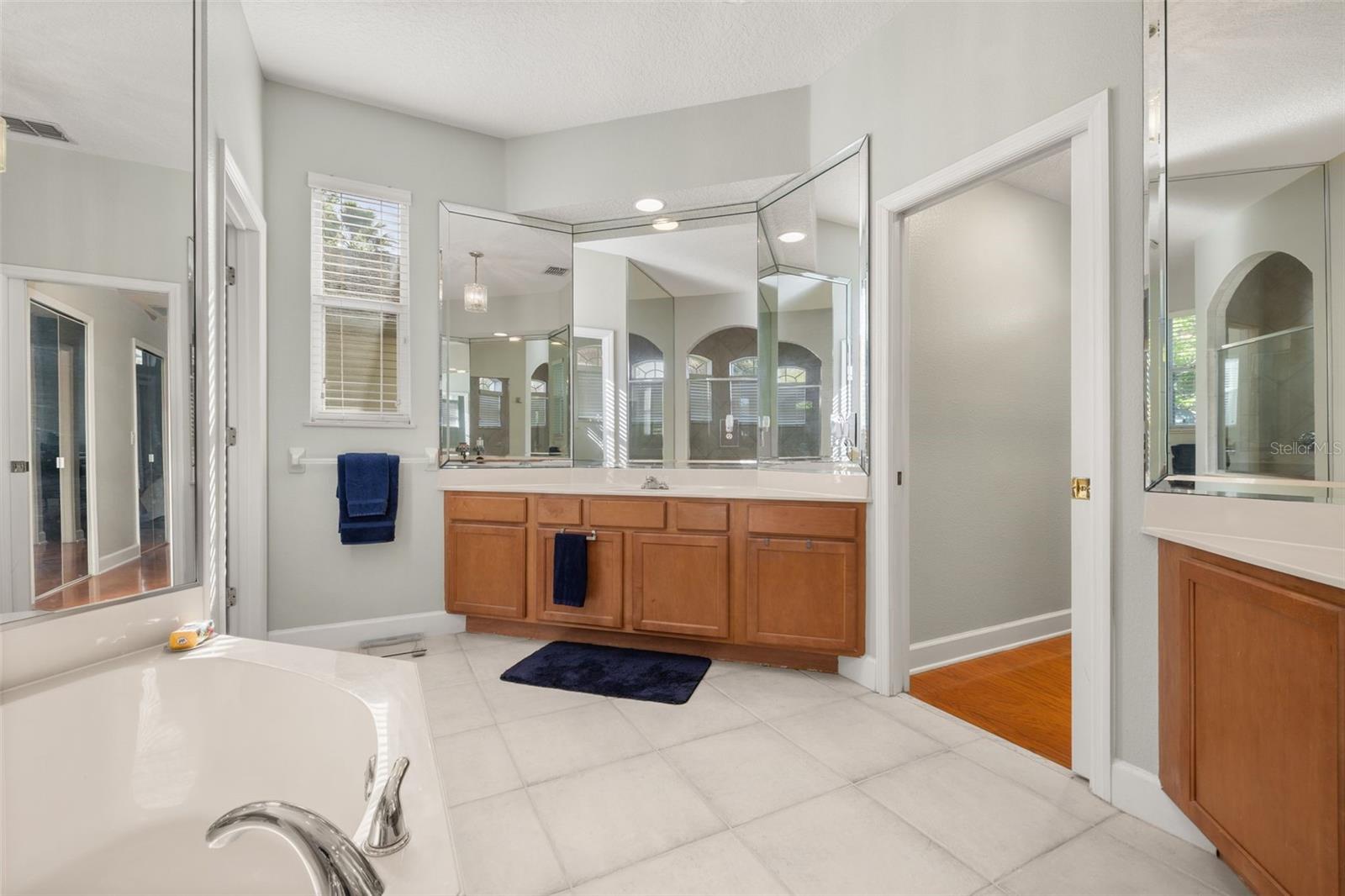 WINDWARD CAY 48 125 - Residential