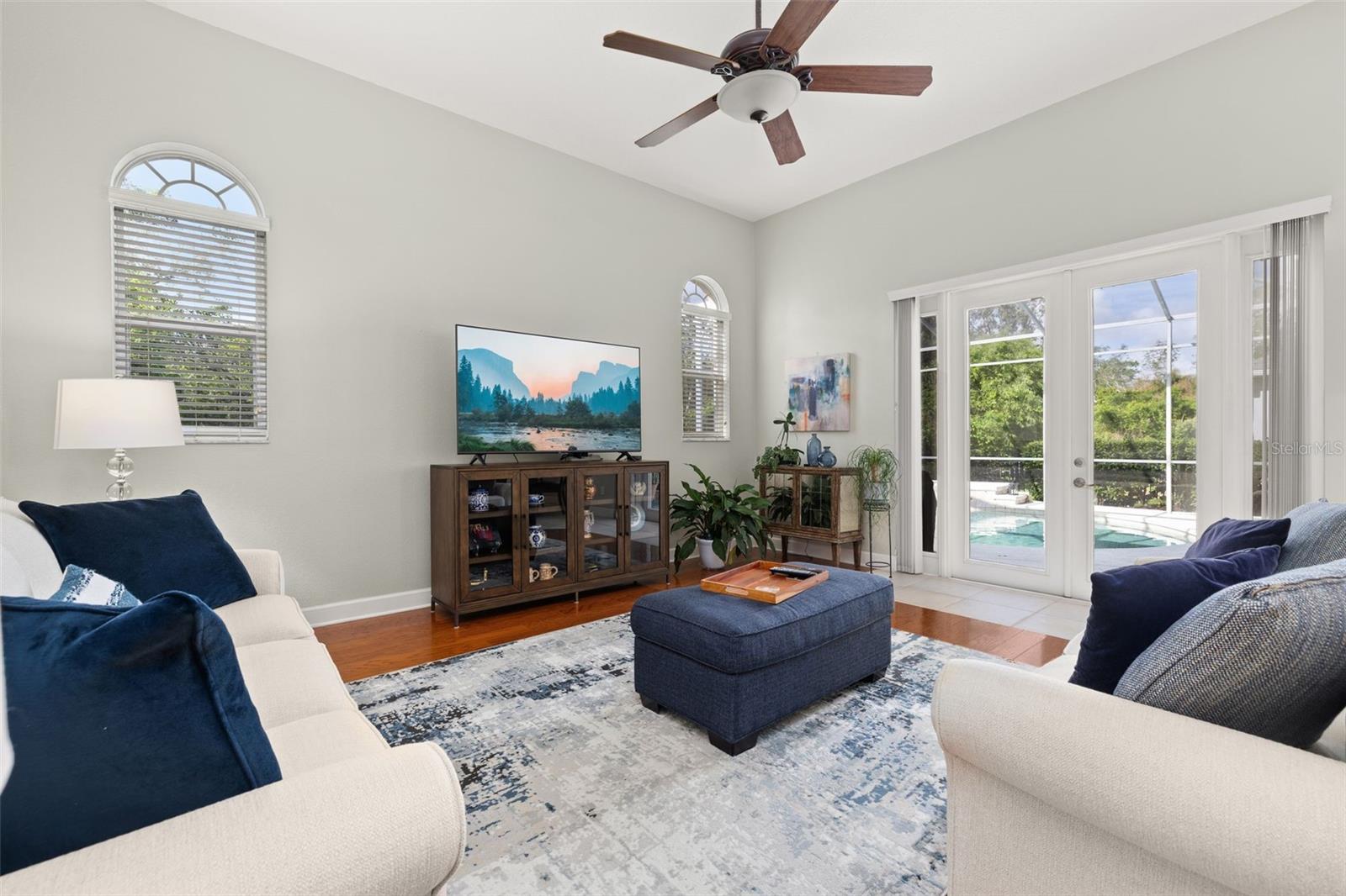 WINDWARD CAY 48 125 - Residential