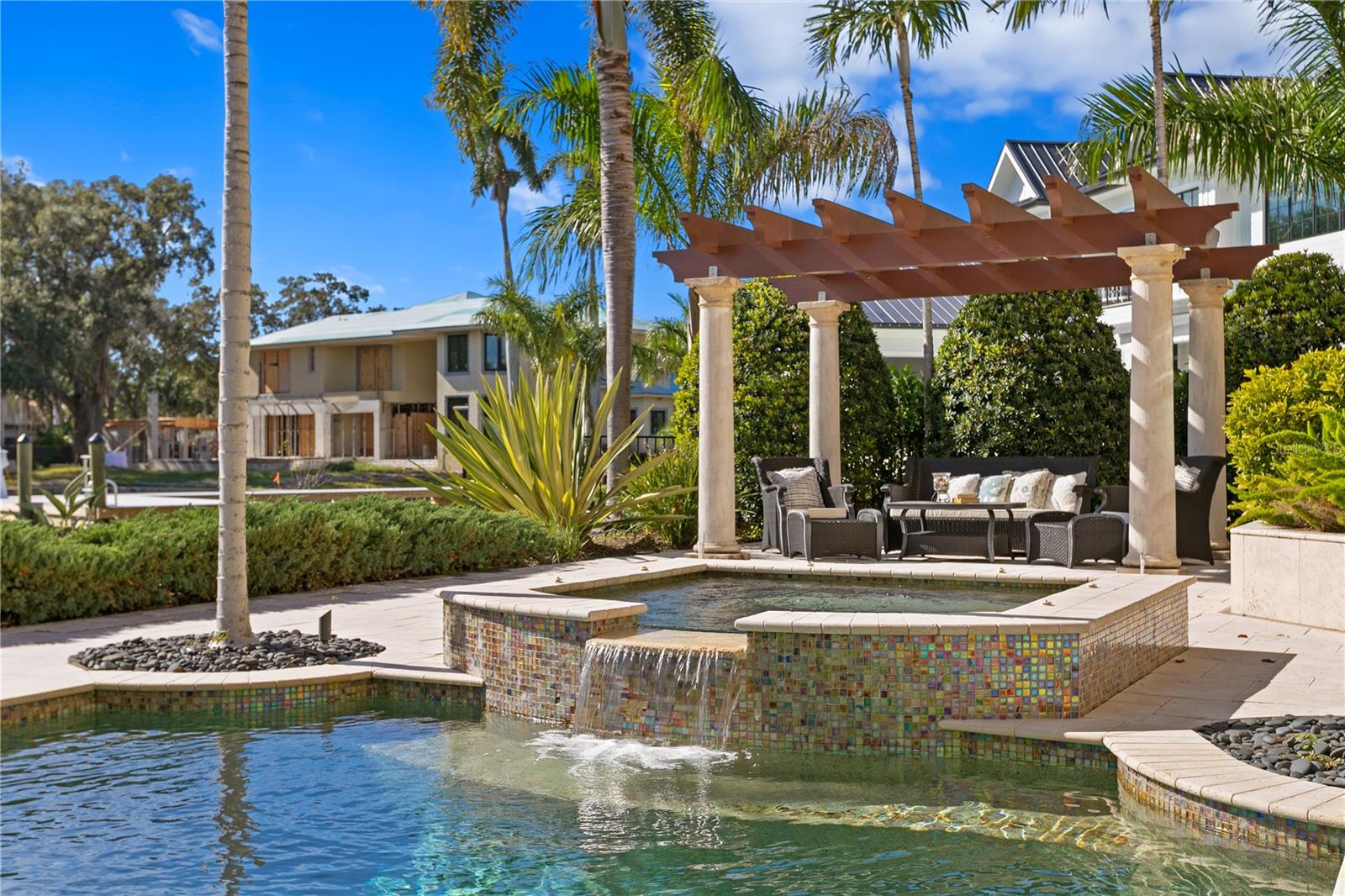 SNELL ISLE BRIGHTWATERS SEC 2 - Residential