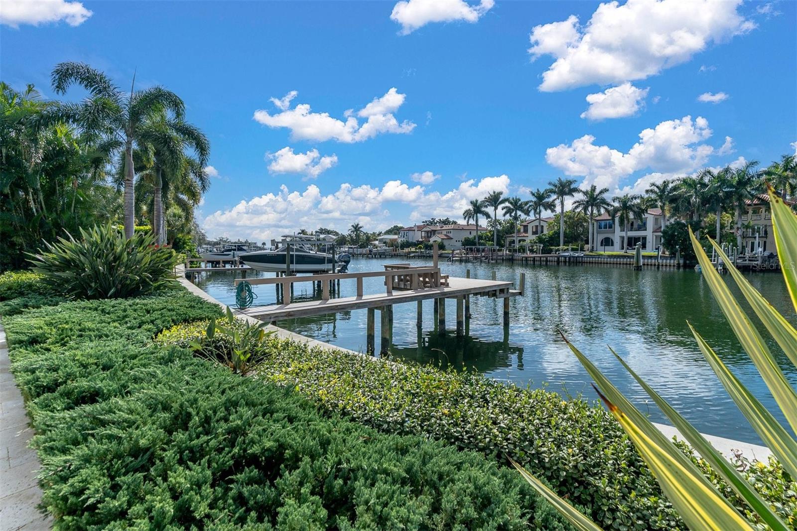 SNELL ISLE BRIGHTWATERS SEC 2 - Residential