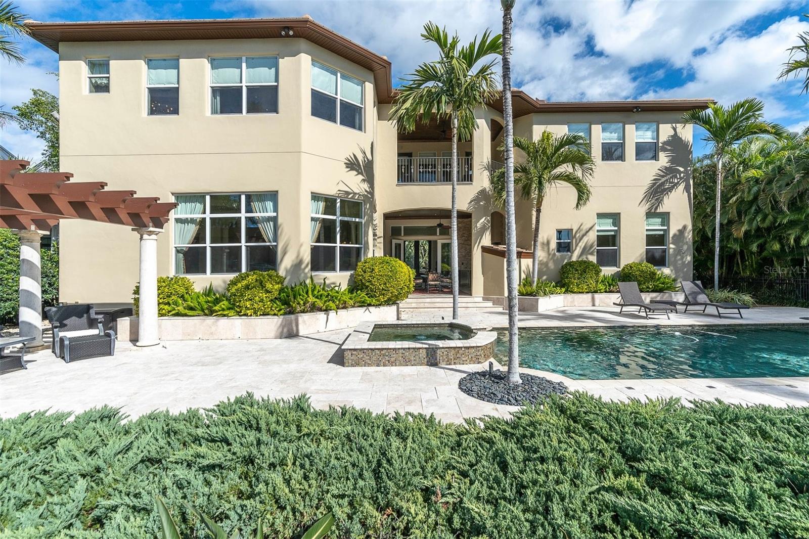 SNELL ISLE BRIGHTWATERS SEC 2 - Residential