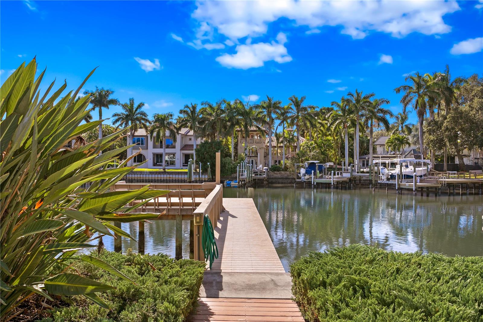 SNELL ISLE BRIGHTWATERS SEC 2 - Residential