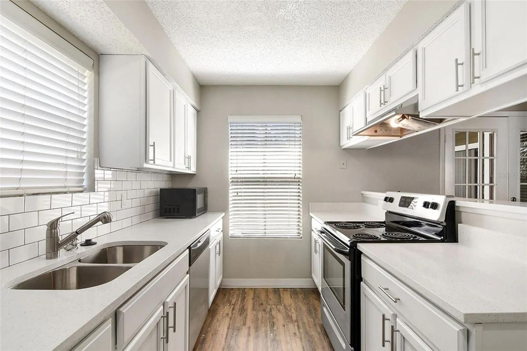 Photo of 1001 Center Road, Venice, FL 34292 (MLS # TB8443180)