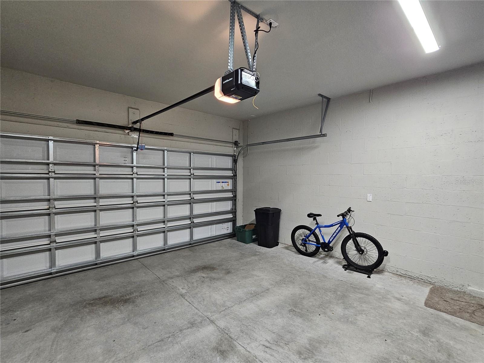 RIVER BEND VILLAGE - Residential Lease