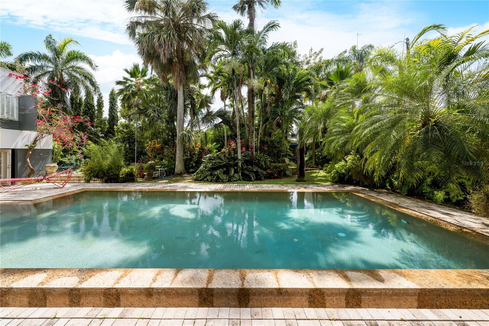 GARDEN HILLS DOUBLE LOT - Residential