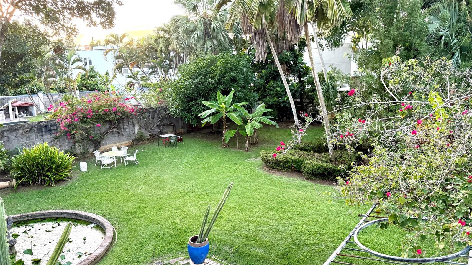 GARDEN HILLS DOUBLE LOT - Residential