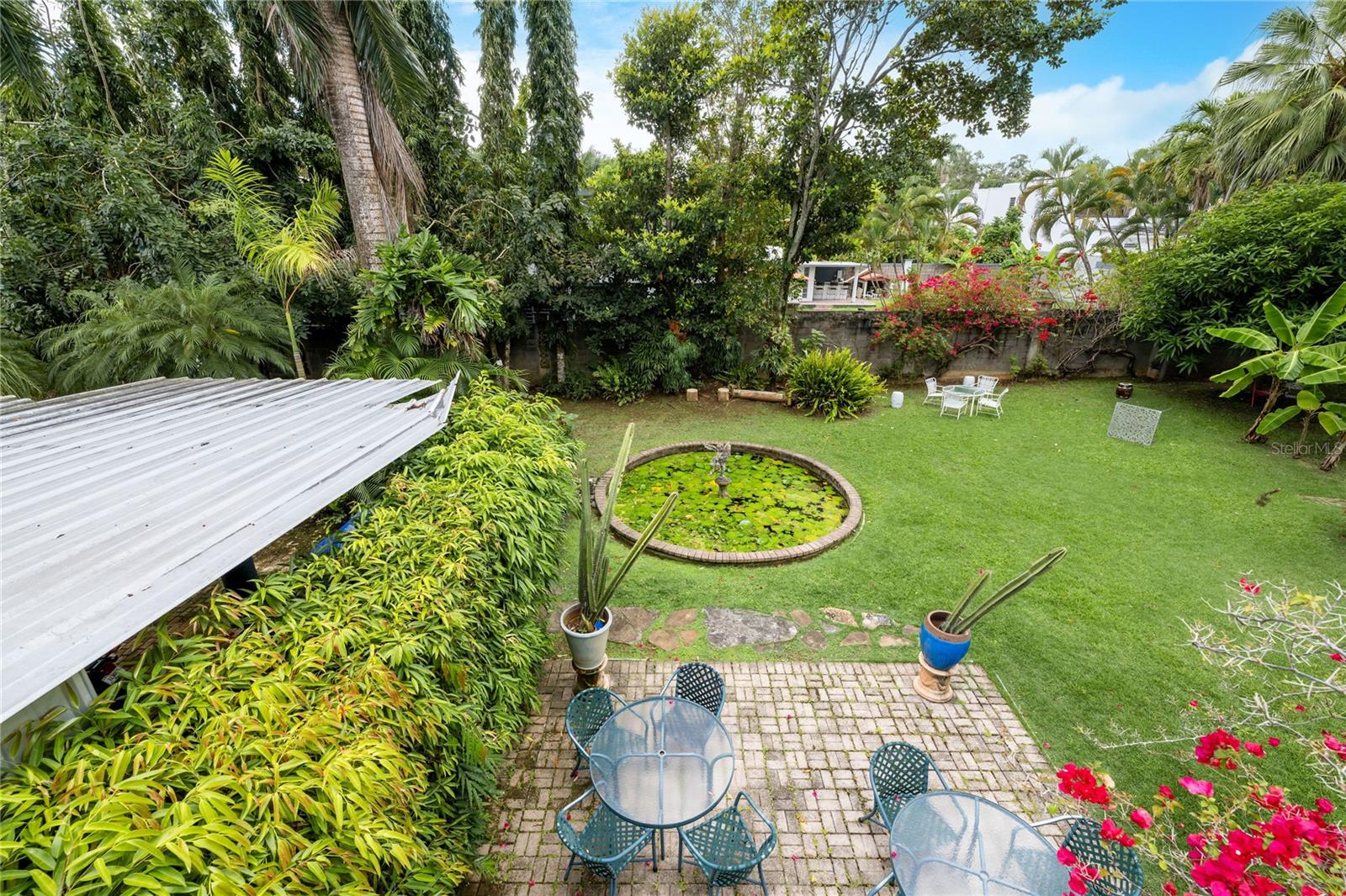 GARDEN HILLS DOUBLE LOT - Residential