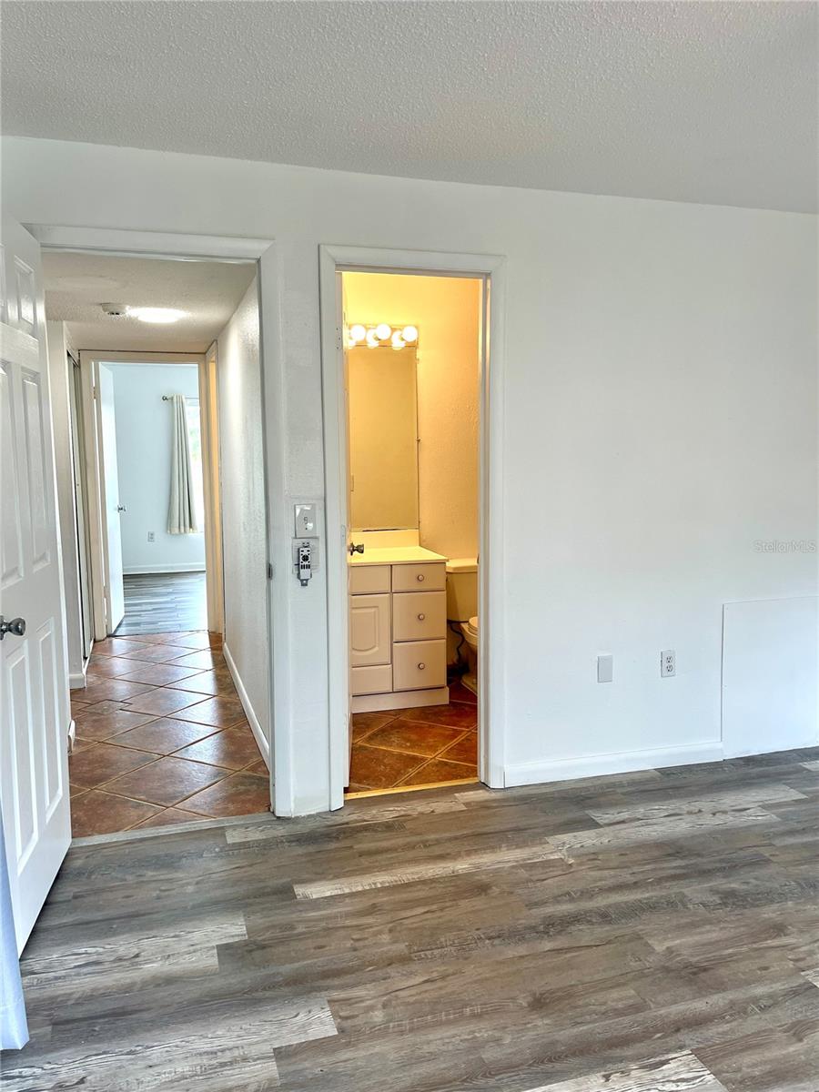 HIDDEN LAKE VILLAGE - Residential