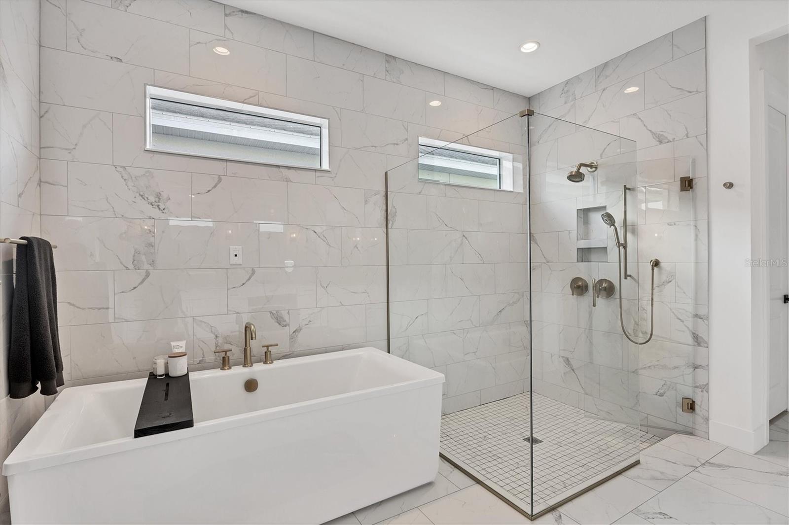 ISLES AT LAKEWOOD RANCH PH II - Residential
