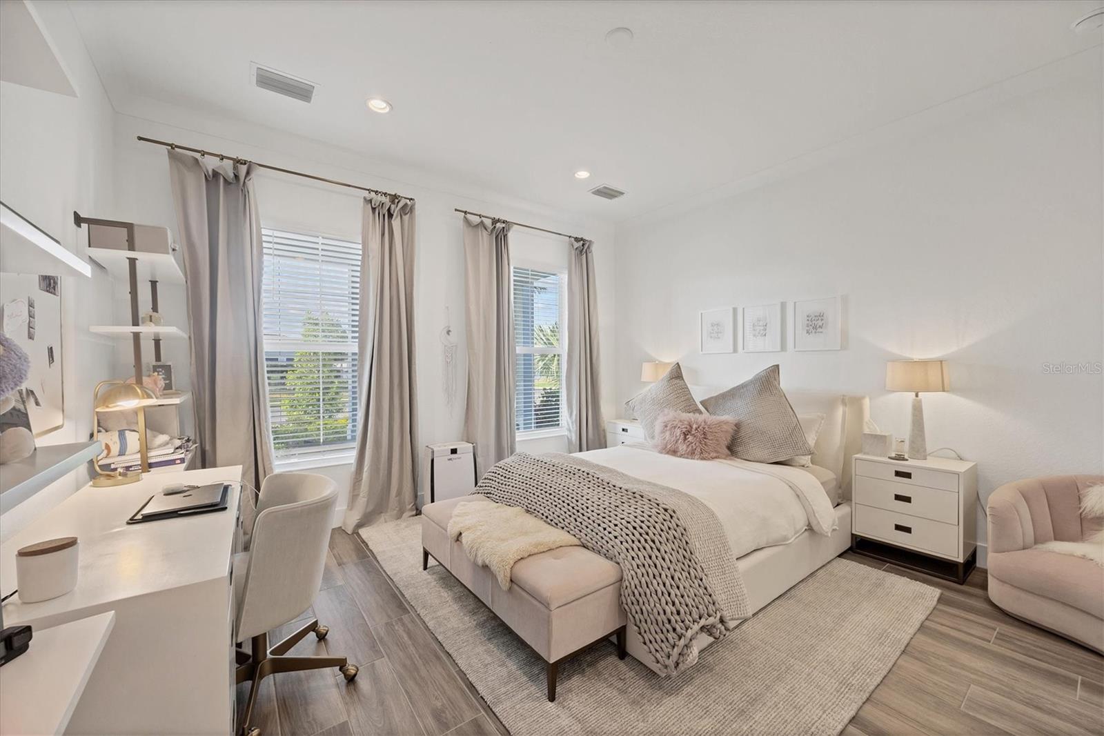 ISLES AT LAKEWOOD RANCH PH II - Residential