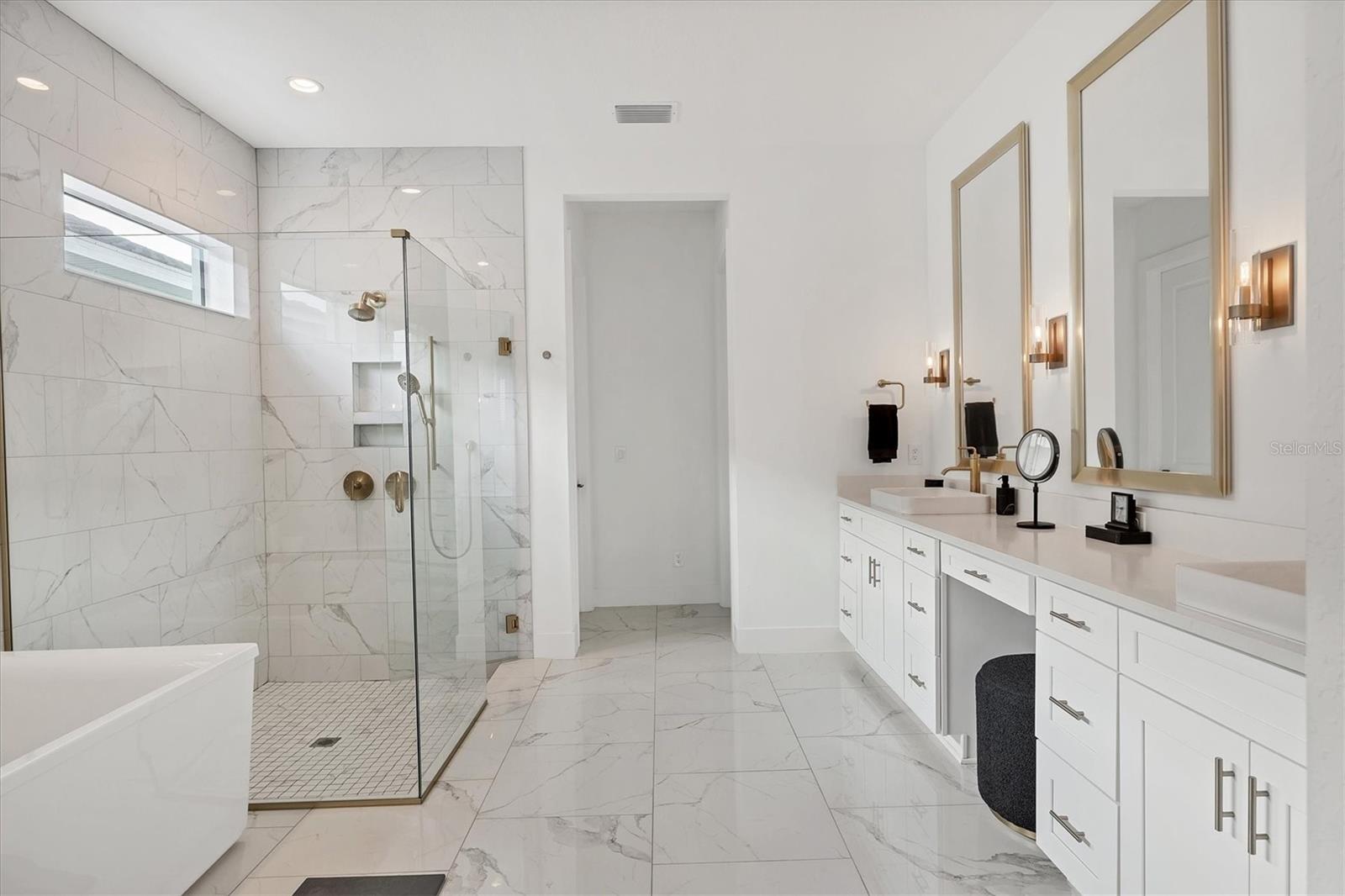 ISLES AT LAKEWOOD RANCH PH II - Residential