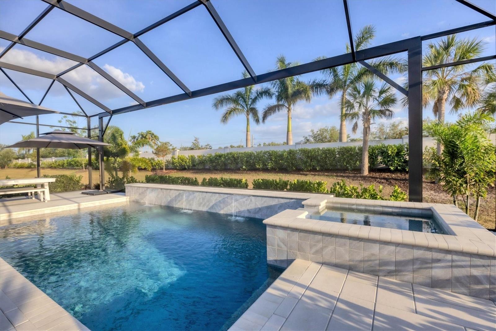 ISLES AT LAKEWOOD RANCH PH II - Residential