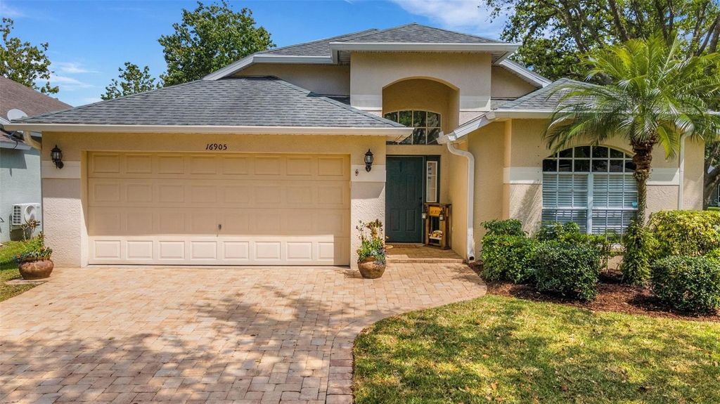 Photo of 16905 Hawkridge Road, Lithia, FL 33547 (MLS # TB8378694)