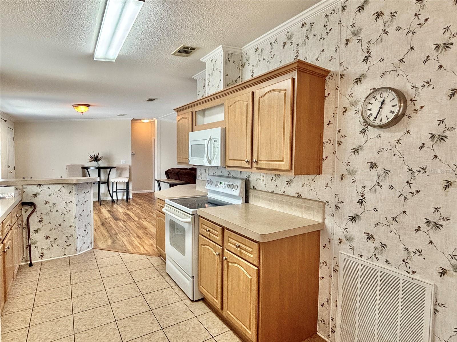 MOBEL AMERICANA MOBILE HOME PARK UNREC - Residential