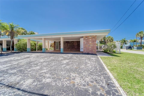 Photo of 56 154th Avenue #56, St Petersburg, FL 33708 (MLS # TB8533331)