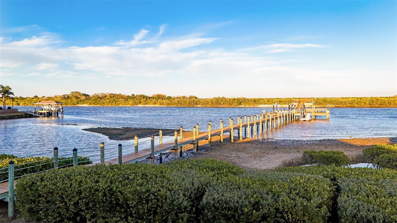 MENDELLS HAWKS PARK - Residential