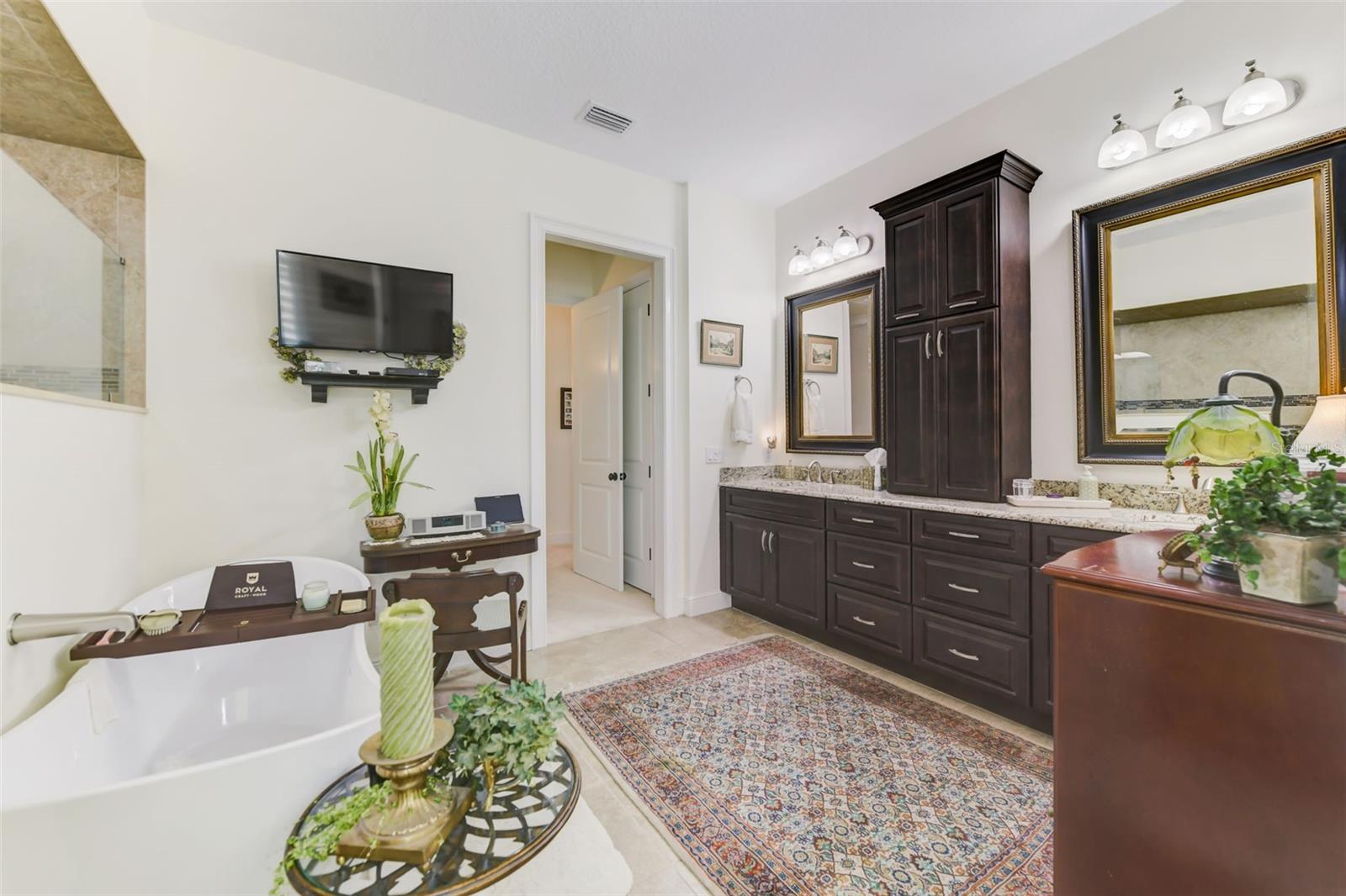 MENDELLS HAWKS PARK - Residential