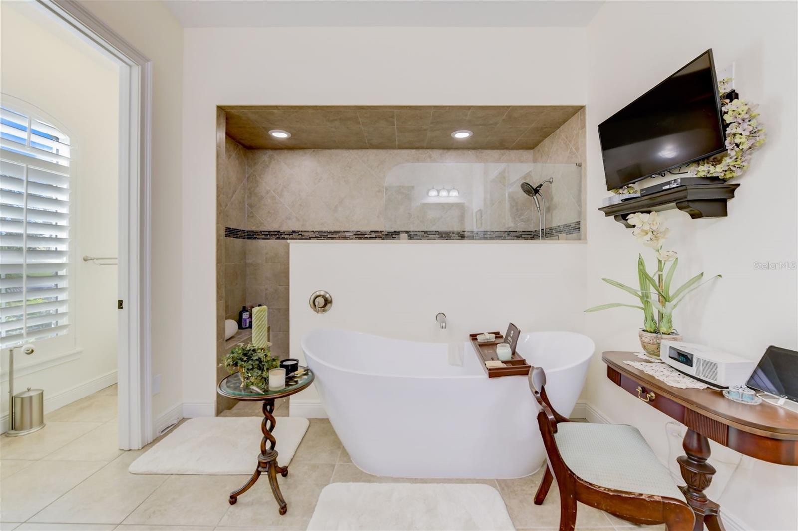 MENDELLS HAWKS PARK - Residential